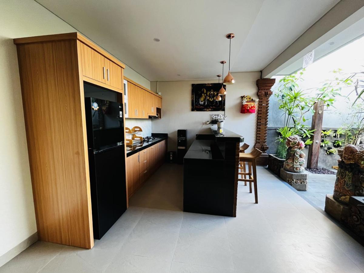 Cecillia Guesthouse Canggu Eksteriør billede